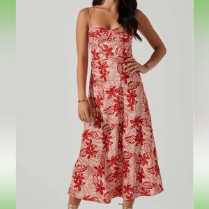 Astr the label Josiane midi dress
In Floral Red and pink